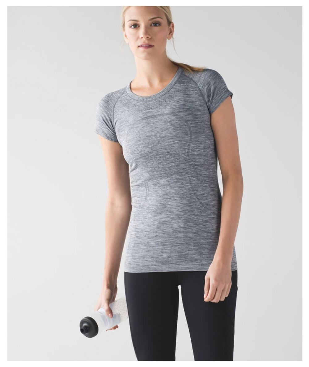 Lululemon Swiftly Tech Short Sleeve Crew Toop in Heathered Slate Gray sz 4